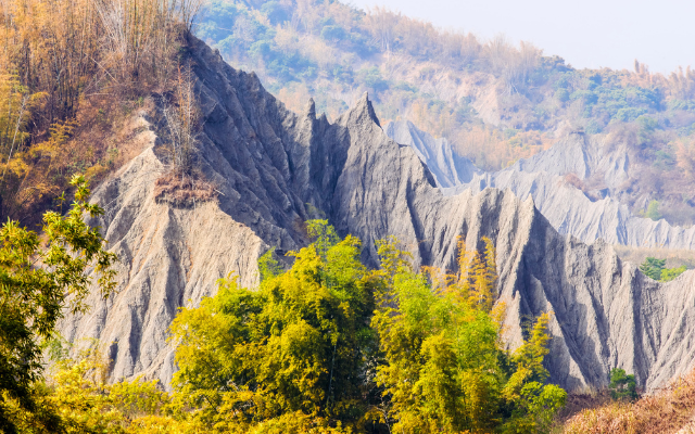 漫遊糖都歲月  登上田寮月世界 五星高雄漢來二日~升等港景房
