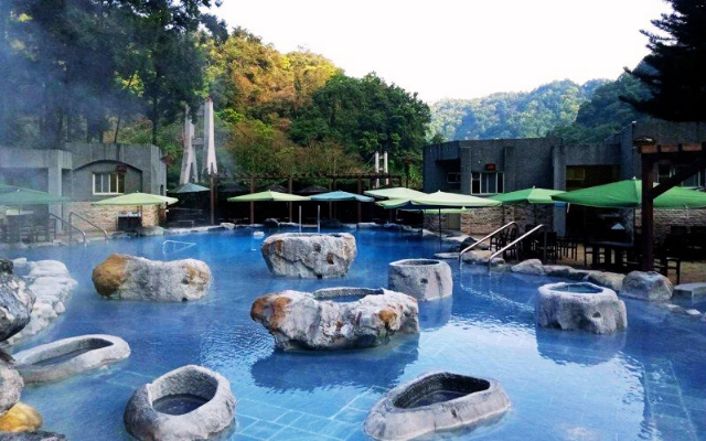 鳩之澤溫泉 五星台北漢來 太平山蹦蹦車 一泊二食二日