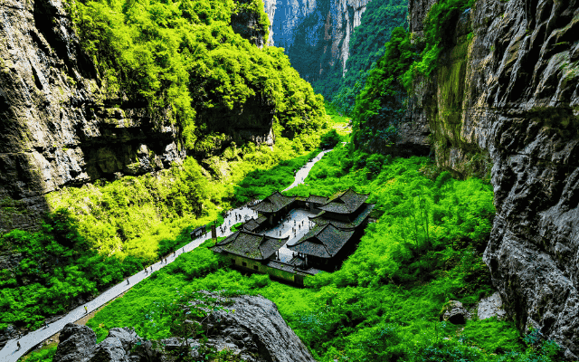 重慶 武隆天坑、恩施大峽谷、騰龍洞 龍船水鄉全覽考察團8天