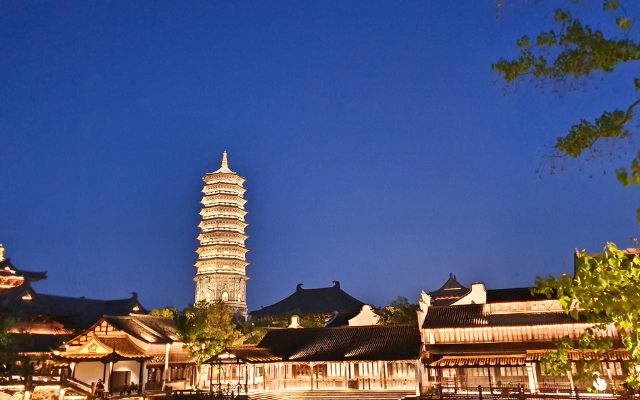 說江南~夜宿濮院古鎮、戀西湖、七裡山塘遊外灘六日 買一送一升級版